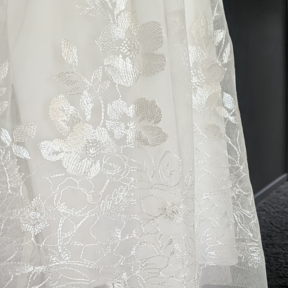 Dress - Picture 3 of 4